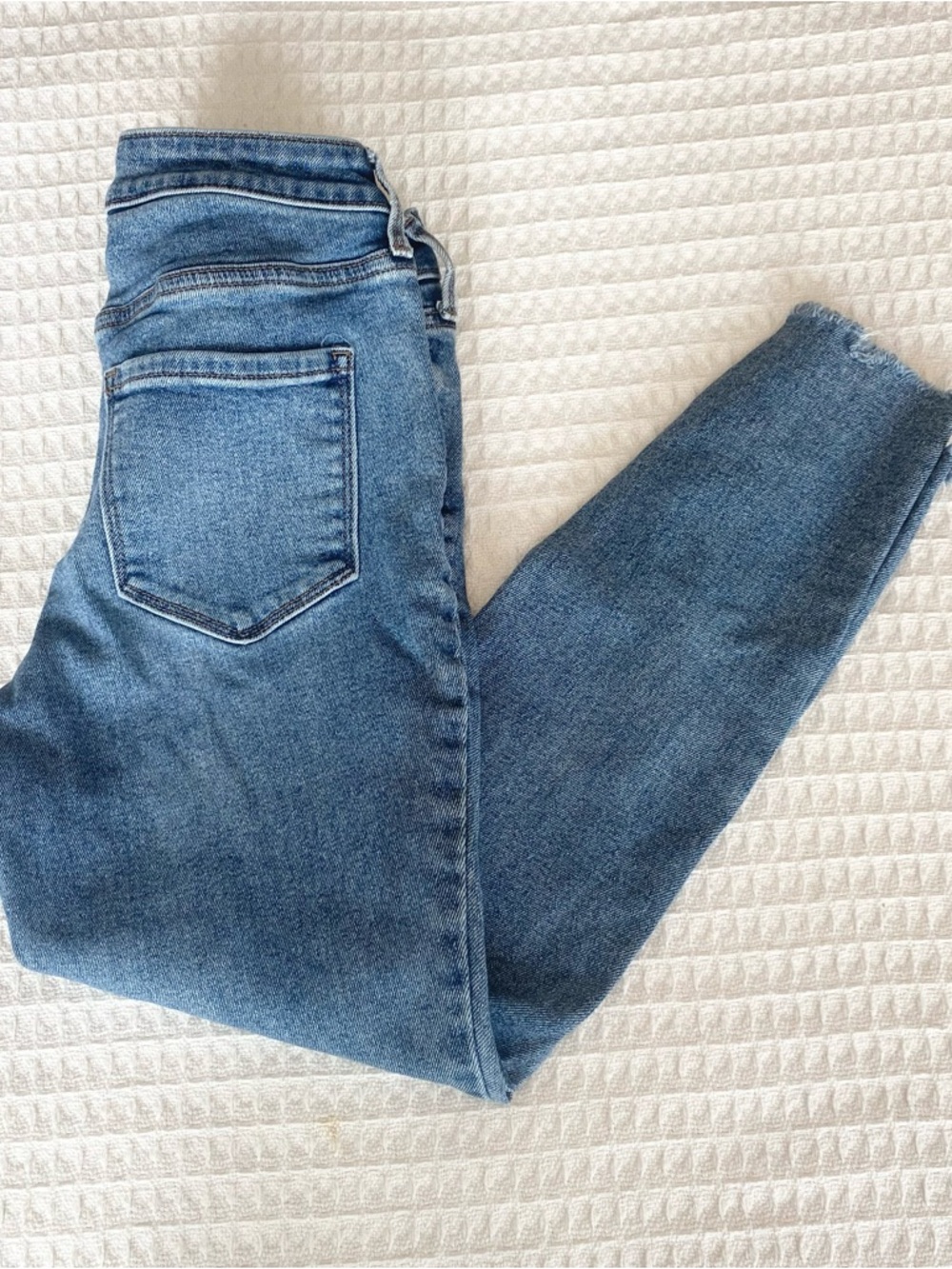 Old Navy Rockstar Super Skinny Midrise Ankle Light Blue Skinny Jeans size 2